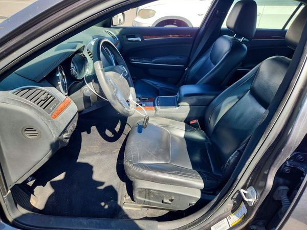 2013 CHRYSLER 300 Base/Limited