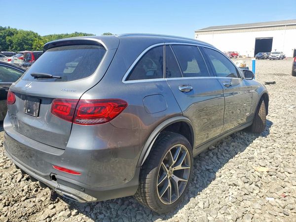 2021 MERCEDES-BENZ GLC GLC300-4M