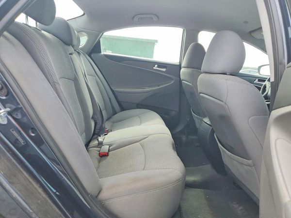 2013 HYUNDAI SONATA GLS/ GLS Popular