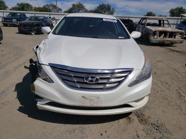 2012 HYUNDAI SONATA Middle level