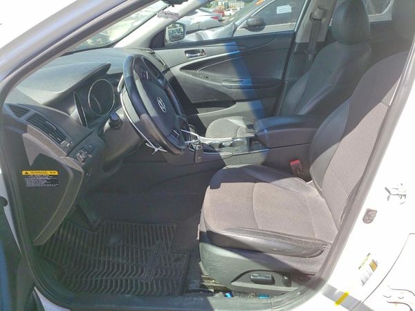2012 HYUNDAI SONATA Middle level