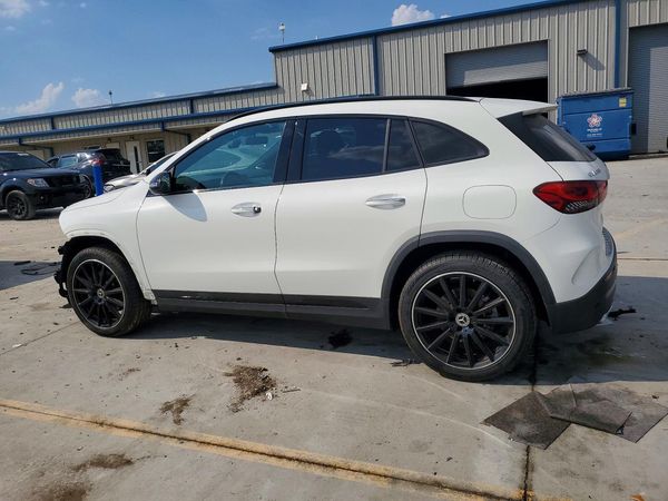 2023 MERCEDES-BENZ GLA