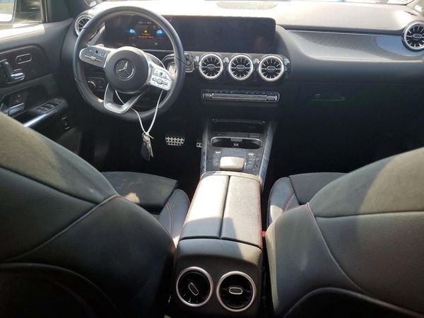2023 MERCEDES-BENZ GLA