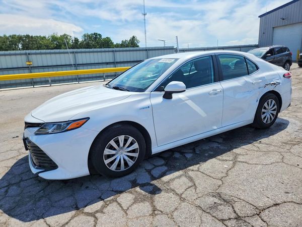 2020 TOYOTA CAMRY