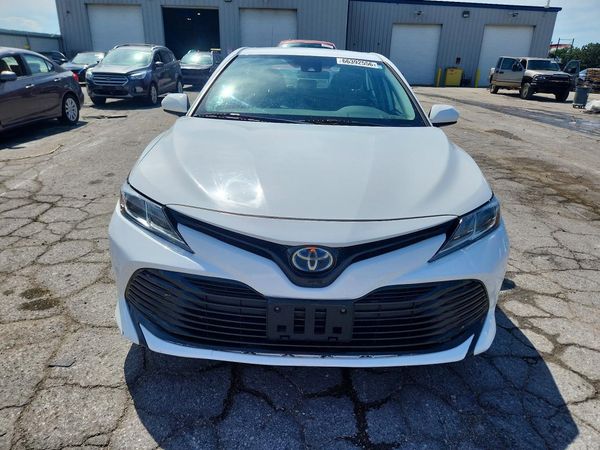 2020 TOYOTA CAMRY