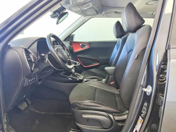 2025 KIA SOUL GT-Line