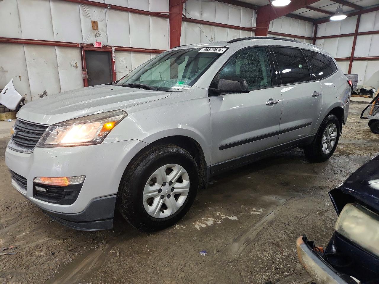 2017 CHEVROLET TRAVERSE LS