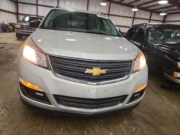2017 CHEVROLET TRAVERSE LS