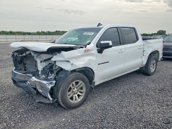 2022 CHEVROLET SILVERADO LT