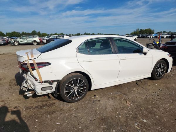 2021 TOYOTA CAMRY