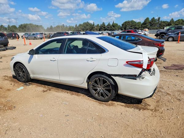 2016 TOYOTA CAMRY