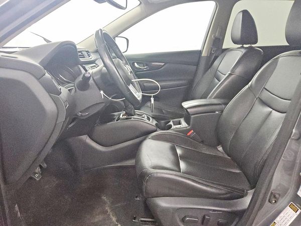 2018 NISSAN ROGUE — DENT