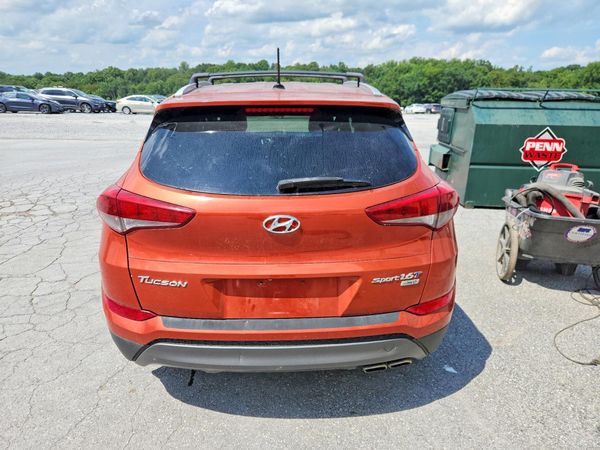 2016 HYUNDAI TUCSON
