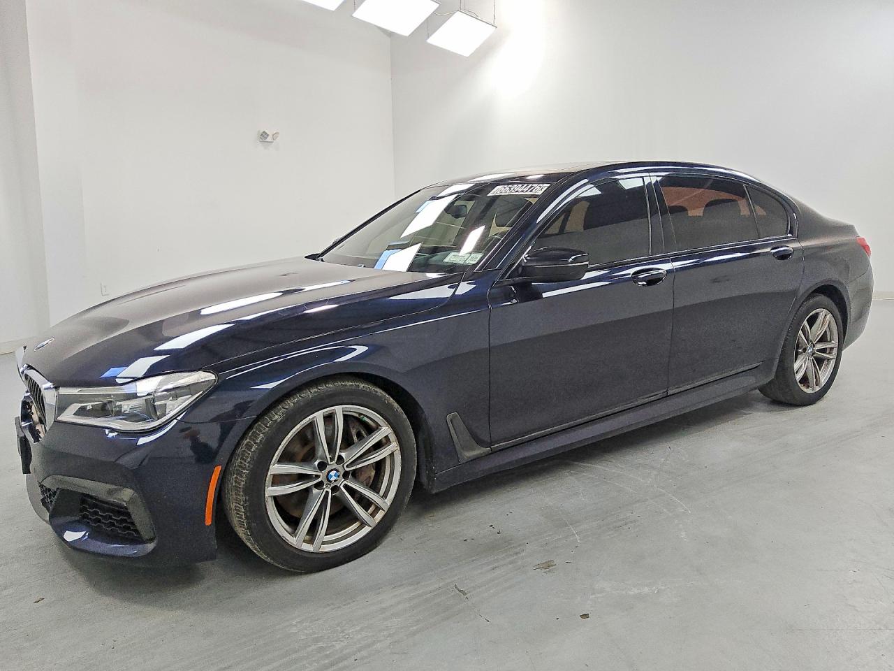 2019 BMW 750 xDrive