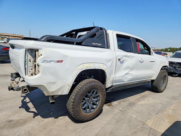 2024 CHEVROLET COLORADO