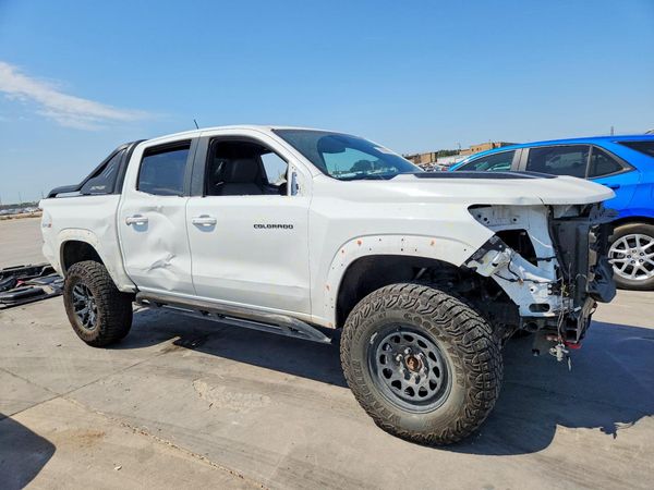 2024 CHEVROLET COLORADO