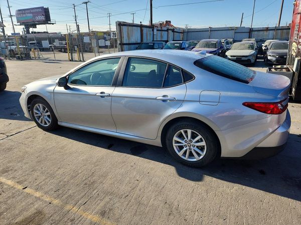 2026 TOYOTA CAMRY