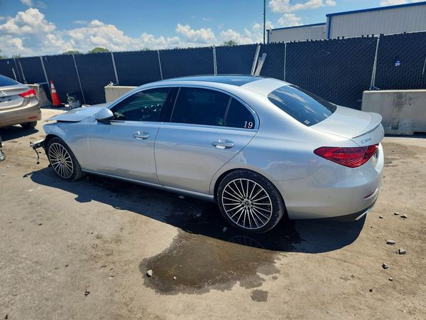 2026 MERCEDES-BENZ C C300
