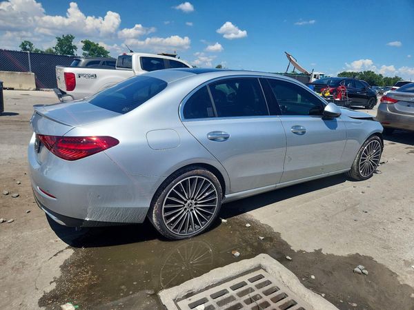 2026 MERCEDES-BENZ C C300