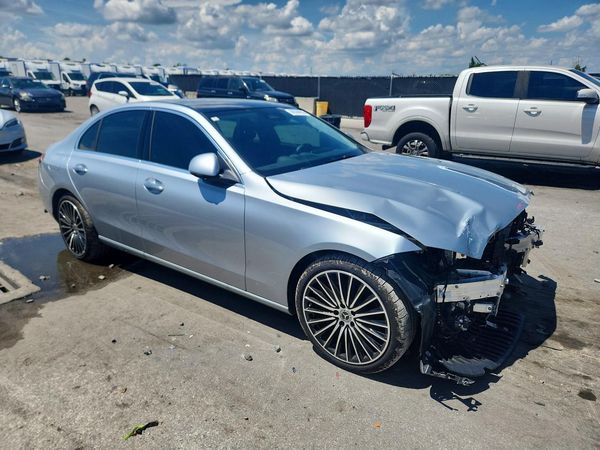 2026 MERCEDES-BENZ C C300