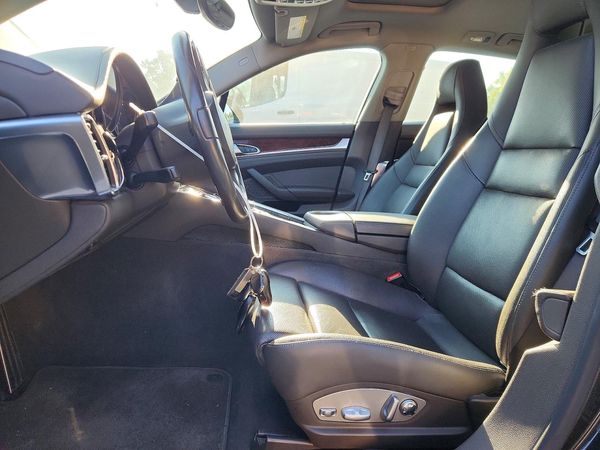 2014 PORSCHE PANAMERA Base (2WD), 4 (4WD)
