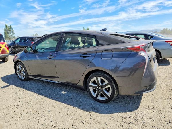 2017 TOYOTA PRIUS