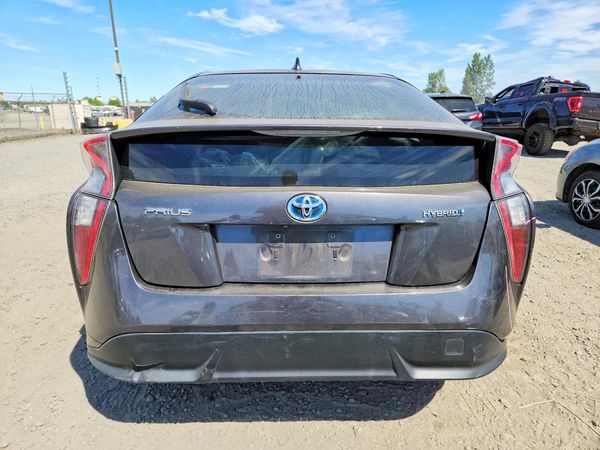 2017 TOYOTA PRIUS