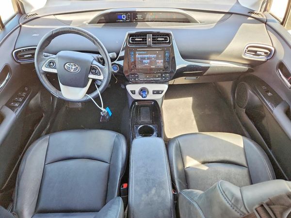 2017 TOYOTA PRIUS