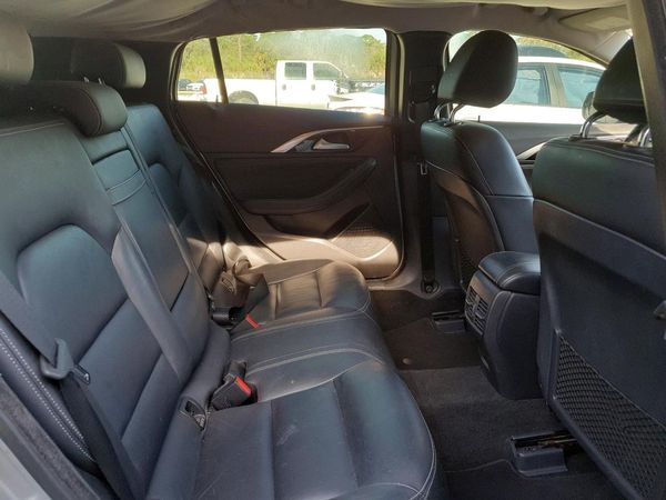 2017 INFINITI QX30
