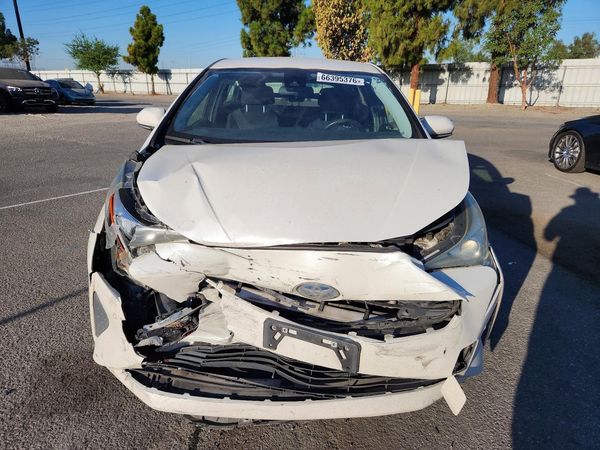 2018 TOYOTA PRIUS