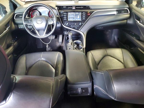 2018 TOYOTA CAMRY