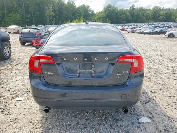 2013 VOLVO S60