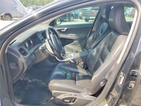 2013 VOLVO S60