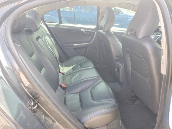 2013 VOLVO S60