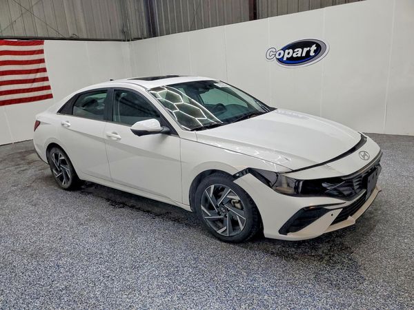 2024 HYUNDAI ELANTRA Limited — Passenger 3/4