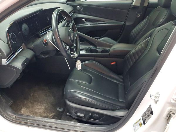 2024 HYUNDAI ELANTRA Limited — DENT