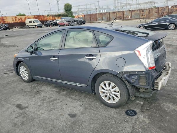 2012 TOYOTA PRIUS