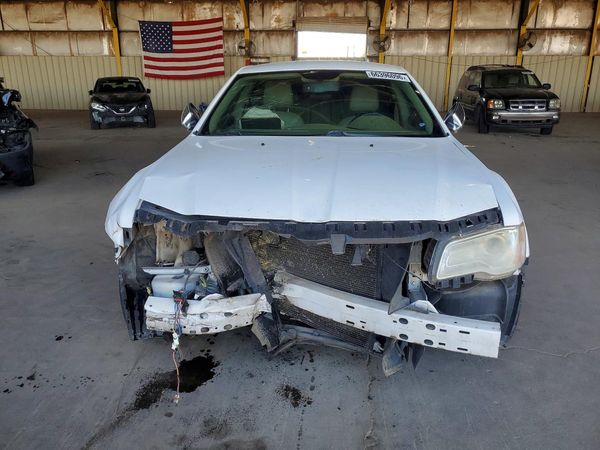 2012 CHRYSLER 300 Base/Limited