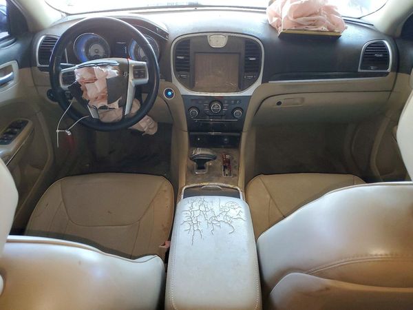 2012 CHRYSLER 300 Base/Limited