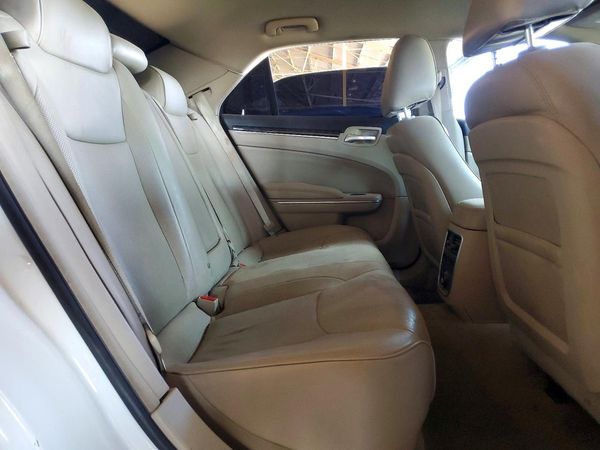2012 CHRYSLER 300 Base/Limited