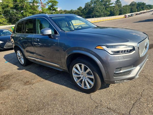 2017 VOLVO XC90 Inscription