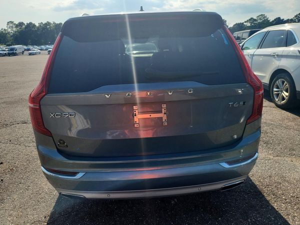 2017 VOLVO XC90 Inscription