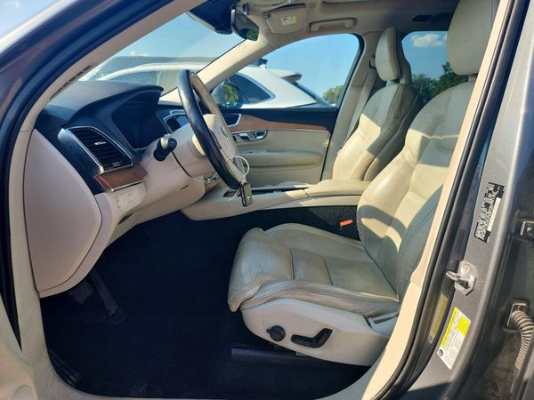 2017 VOLVO XC90 Inscription