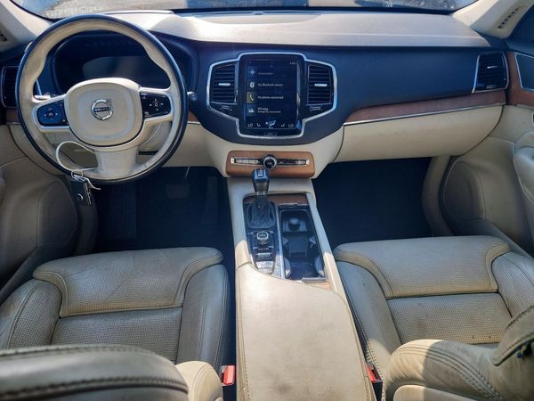 2017 VOLVO XC90 Inscription
