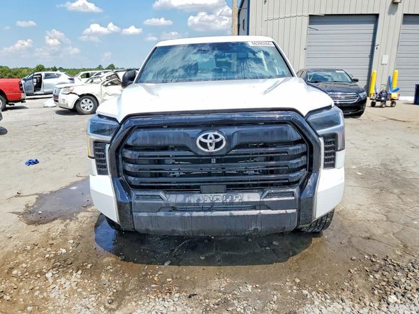2026 TOYOTA TUNDRA