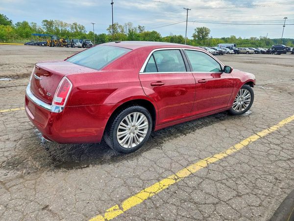 2014 CHRYSLER 300