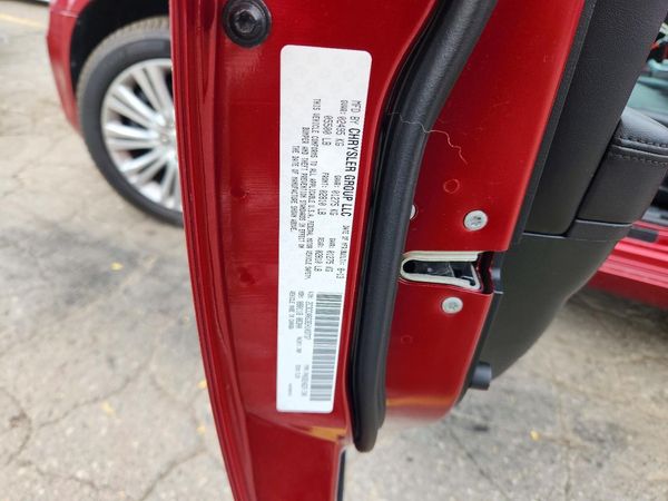 2014 CHRYSLER 300