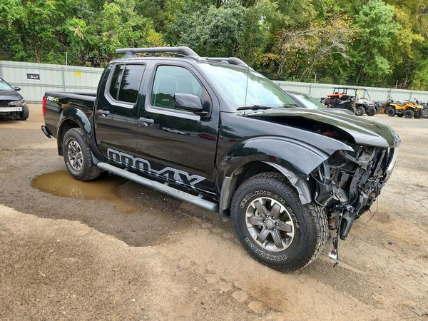 2020 NISSAN FRONTIER