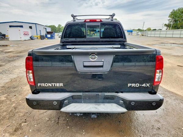 2020 NISSAN FRONTIER