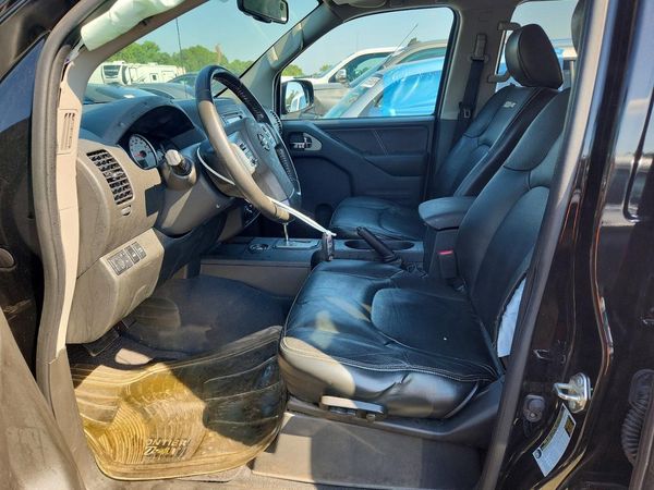 2020 NISSAN FRONTIER